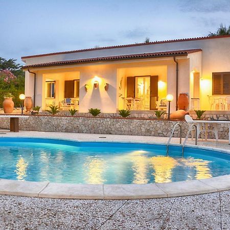 アウグスタ La Casa In Riva Al Mareヴィラ エクステリア 写真