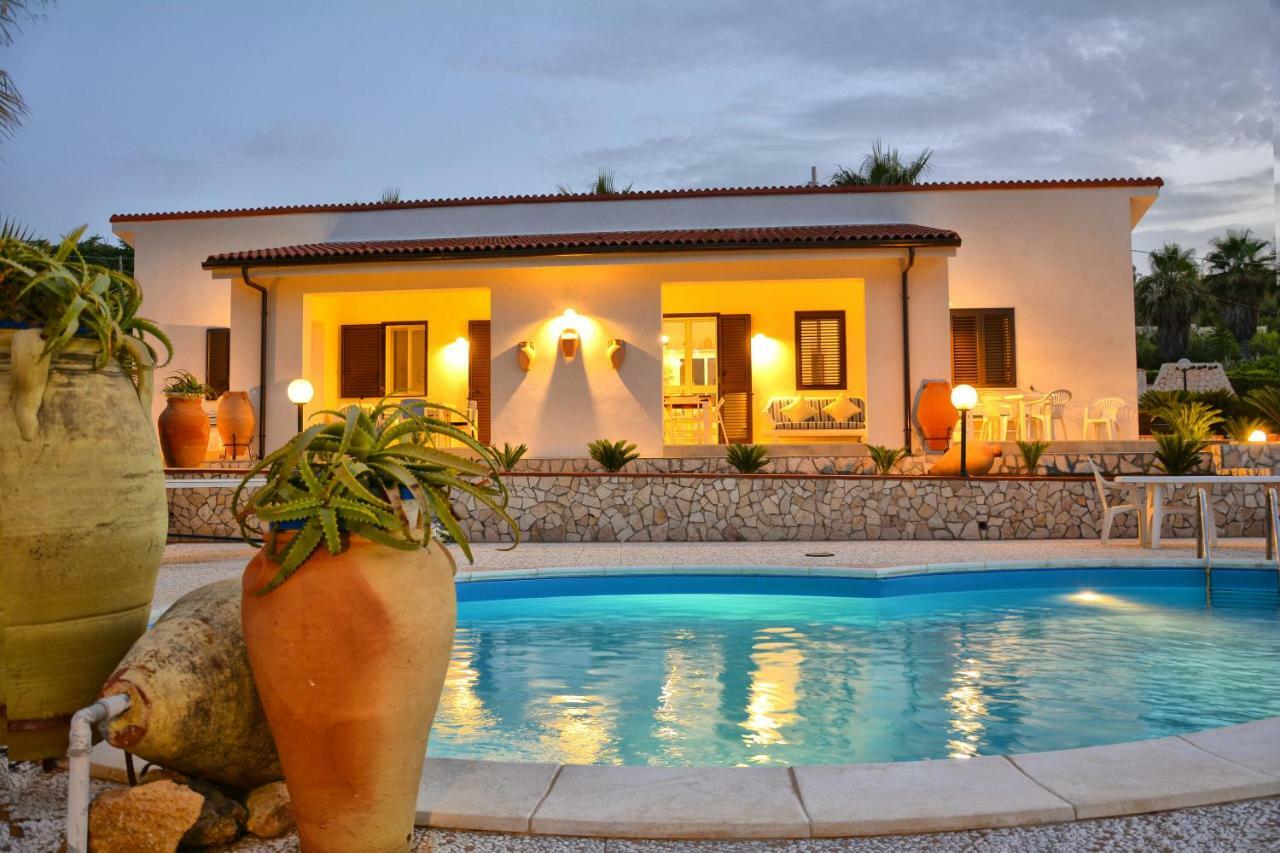 アウグスタ La Casa In Riva Al Mareヴィラ エクステリア 写真